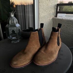 RHODES FOOTWEAR Jackson Chelsea Boot in Mojave Suede
